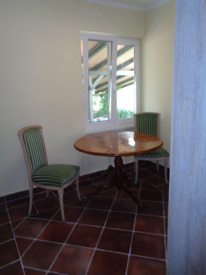Árnyas Park Apartmanház Bed and Breakfast Balatonalmádi Exterior foto